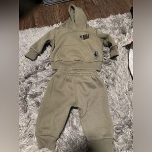 NBA Sz 0-3 months Sage green sweat suit